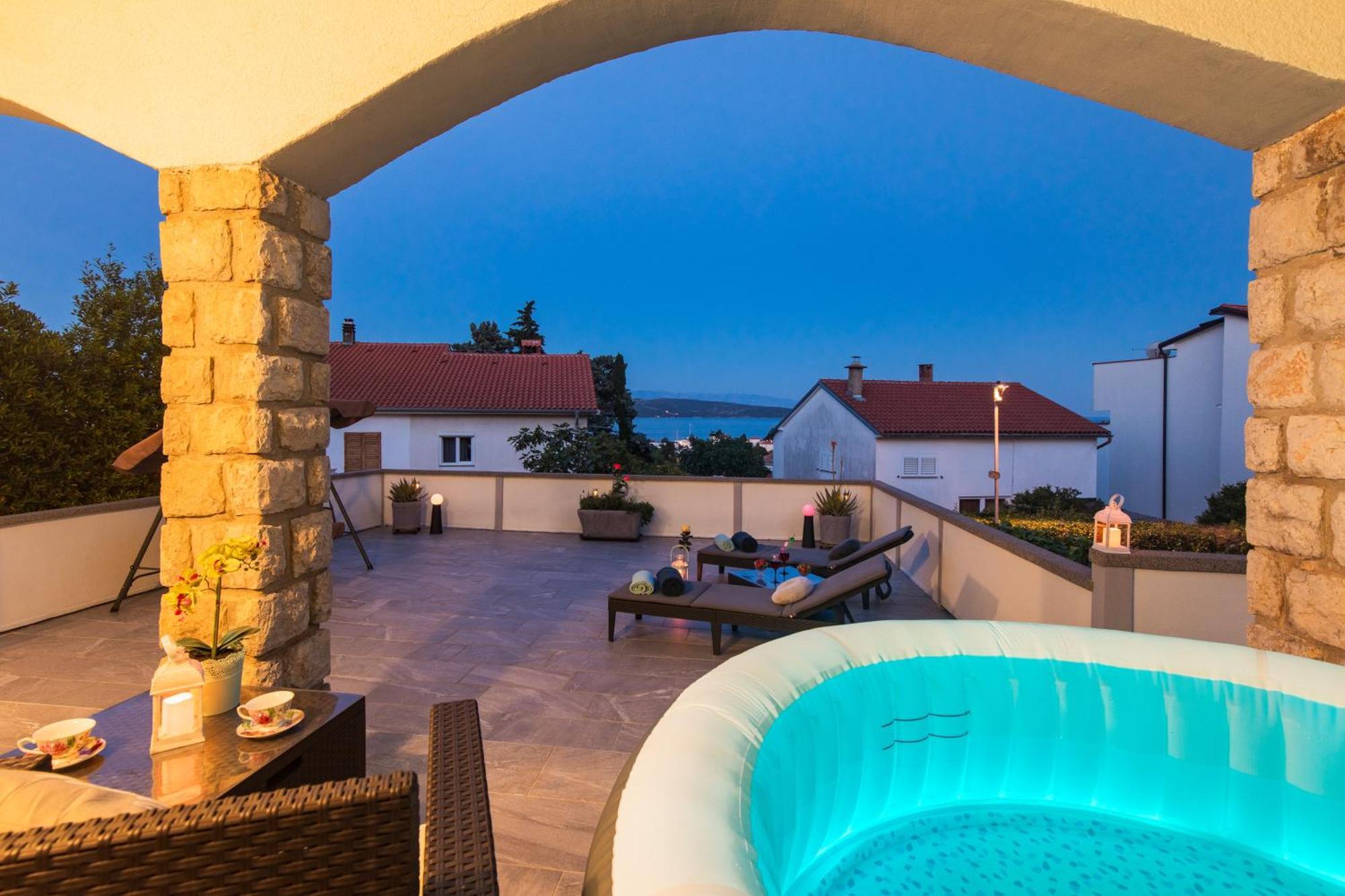 Apartment Tara With Seaview Krk Town Exterior photo
